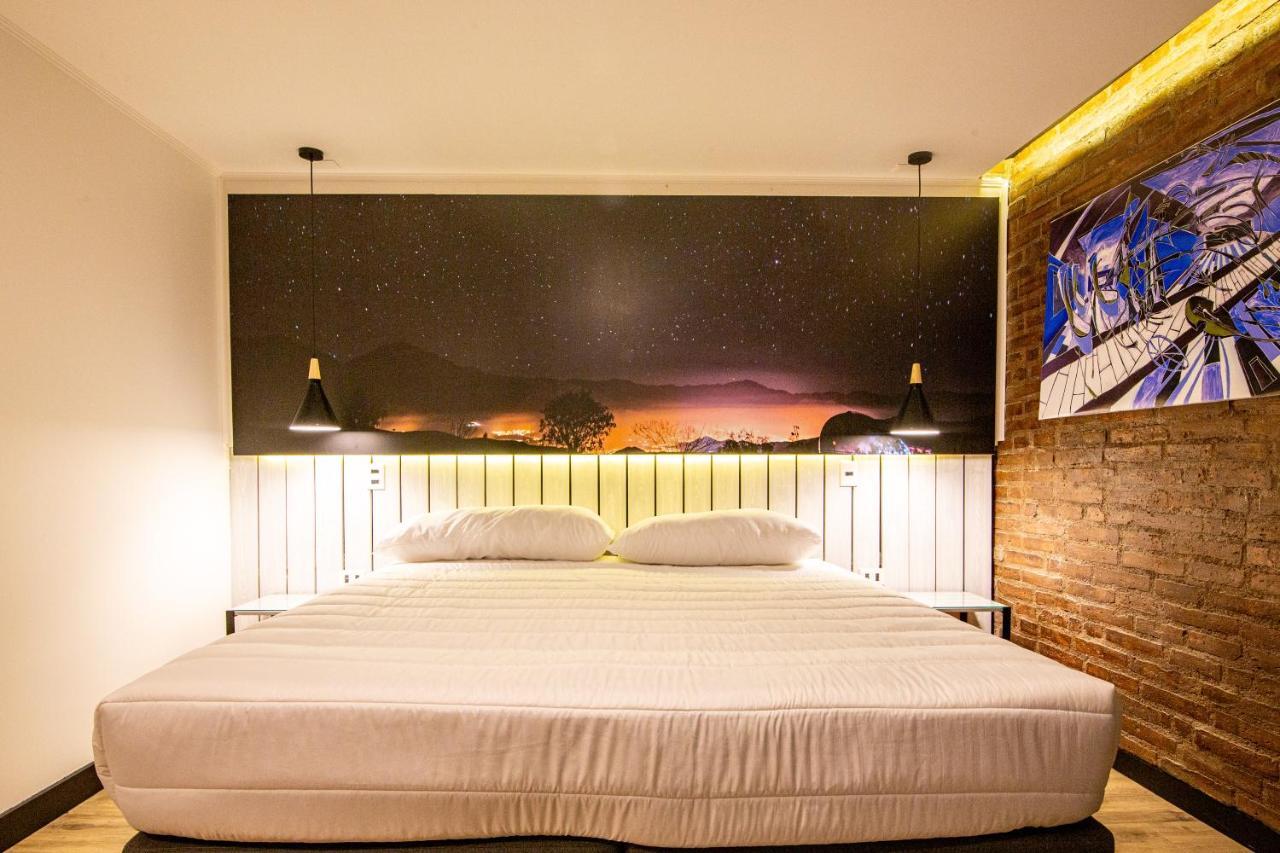 Hostal Boutique Black Cat サンティアゴ エクステリア 写真